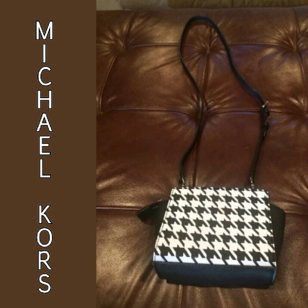 Michael Kors Houndstooth Mini Selma Crossbody EEUC